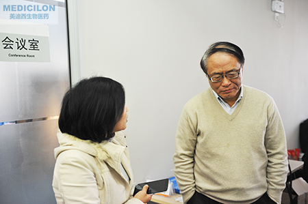 新宝GG临床前副总裁顾性初博士为与会者答疑解惑