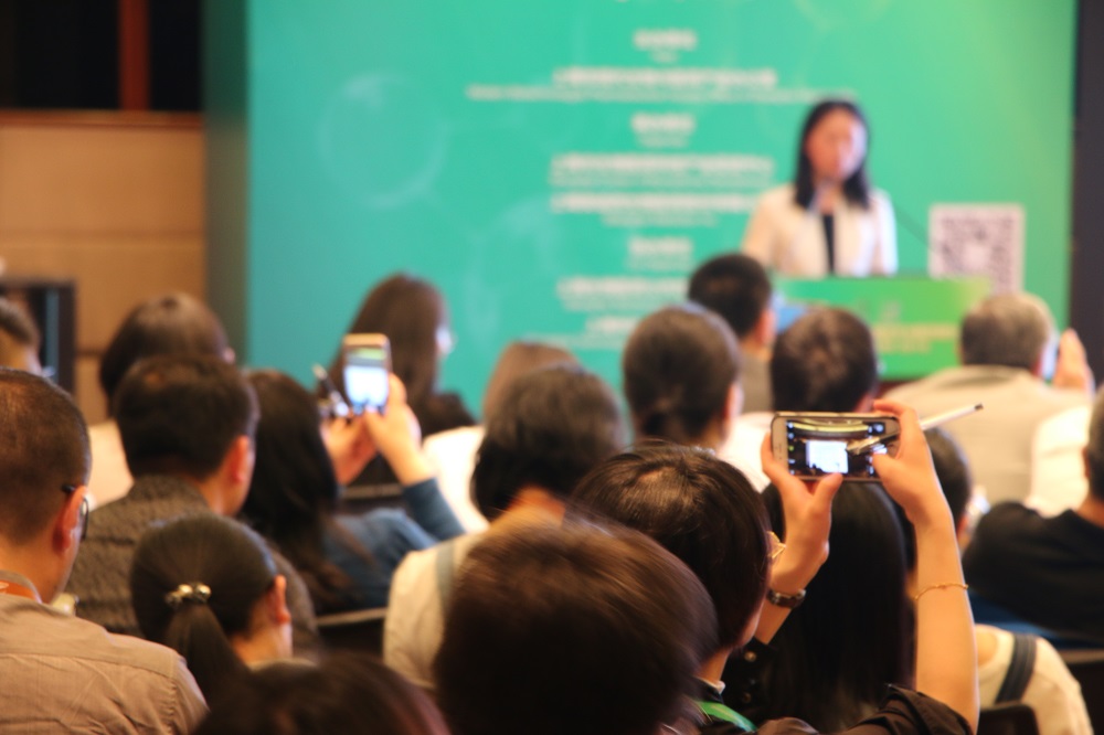 千帆竞渡，，，，，，百舸争流！由新宝GG主理的新药临床前研究及IND申报战略专题钻研会顺遂召开！
