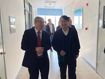 浦东新区管小军副区长一行10余人莅临新宝GG现场调研CRO市场及公司业态